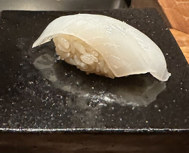 Dinner at HATSUNEZUSHI (初音鮨)