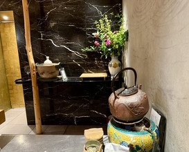 Dinner at HATSUNEZUSHI (初音鮨)