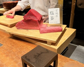 Dinner at HATSUNEZUSHI (初音鮨)