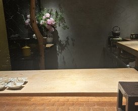 Dinner at HATSUNEZUSHI (初音鮨)