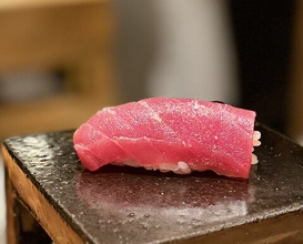 Dinner at HATSUNEZUSHI (初音鮨)
