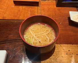 Dinner at HATSUNEZUSHI (初音鮨)