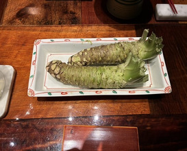 Dinner at HATSUNEZUSHI (初音鮨)