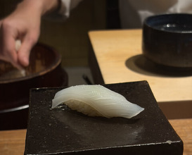 Dinner at HATSUNEZUSHI (初音鮨)