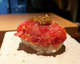 Dinner at HATSUNEZUSHI (初音鮨)