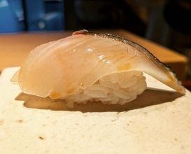 Dinner at HATSUNEZUSHI (初音鮨)