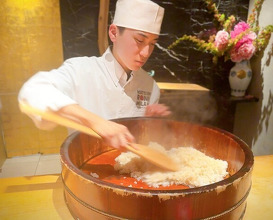 Dinner at HATSUNEZUSHI (初音鮨)