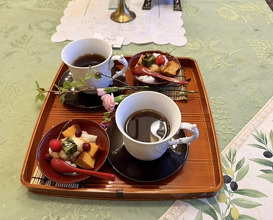 Dinner at HATSUNEZUSHI (初音鮨)