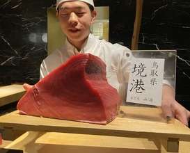 Dinner at HATSUNEZUSHI (初音鮨)