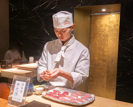 Dinner at HATSUNEZUSHI (初音鮨)