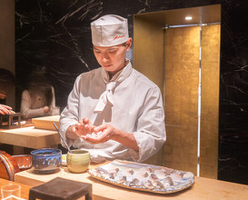 Dinner at HATSUNEZUSHI (初音鮨)
