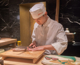 Dinner at HATSUNEZUSHI (初音鮨)
