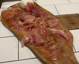 Dinner at IL PIZZAIOLO (イル・ピッツァイオーロ)