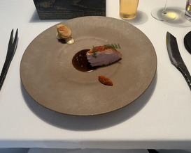 Dinner at Installation Table ENSO L'asymetrie du calme (Installation Table ENSO L'asymetrie du calme)