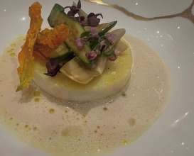 Dinner at Gastronomy Joel Robuchon (ガストロノミー ジョエル・ロブション)