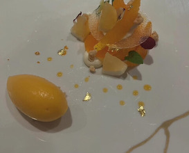 Dinner at Gastronomy Joel Robuchon (ガストロノミー ジョエル・ロブション)