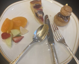 Dinner at Gastronomy Joel Robuchon (ガストロノミー ジョエル・ロブション)
