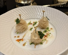 Dinner at Gastronomy Joel Robuchon (ガストロノミー ジョエル・ロブション)