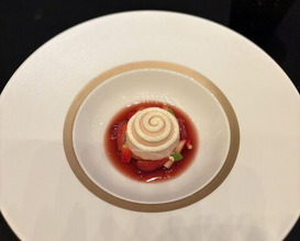 Dinner at Gastronomy Joel Robuchon (ガストロノミー ジョエル・ロブション)