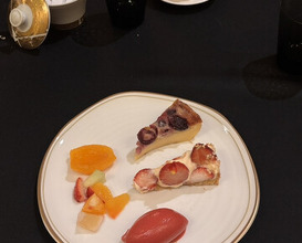 Dinner at Gastronomy Joel Robuchon (ガストロノミー ジョエル・ロブション)