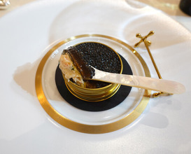 Dinner at Gastronomy Joel Robuchon (ガストロノミー ジョエル・ロブション)