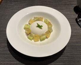Dinner at Shibousai Kitagawa (私房菜 きた川)