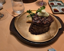 Dinner at Steak House Kitchen Ribbon (ステーキハウス キッチンリボン)