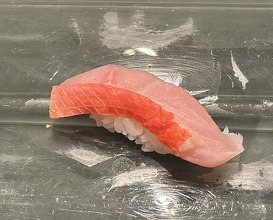 Dinner at Kyogoku Zushi (京極寿司)