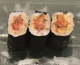 Dinner at Kyogoku Zushi (京極寿司)