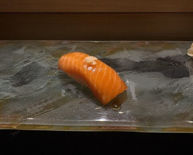 Dinner at Kyogoku Zushi (京極寿司)