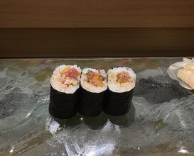 Dinner at Kyogoku Zushi (京極寿司)