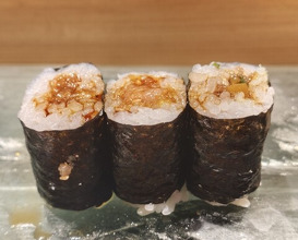 Dinner at Kyogoku Zushi (京極寿司)