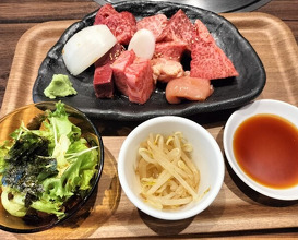 Dinner at Sumibi Yakiniku Kyuu (炭火焼肉 久)