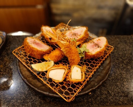 Dinner at Tonkatsu Mange (とんかつ マンジェ)