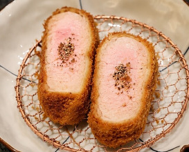 Dinner at Tonkatsu Mange (とんかつ マンジェ)