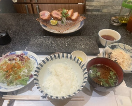 Dinner at Tonkatsu Mange (とんかつ マンジェ)