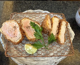 Dinner at Tonkatsu Mange (とんかつ マンジェ)