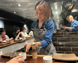 Dinner at YAKITORI Moe es (YAKITORI 燃 es)