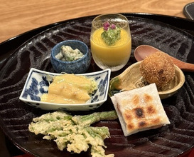 Dinner at Akanezaka Onuma (茜坂大沼)