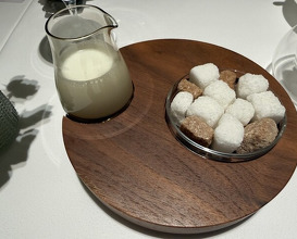 Dinner at Otowa restaurant (オトワ レストラン)