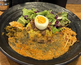 Dinner at SPICY CURRY Roka (SPICY CURRY 魯珈)