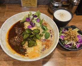 Dinner at SPICY CURRY Roka (SPICY CURRY 魯珈)