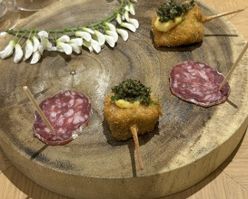 Dinner at SOUS-SUS (スシュ)