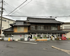 Dinner at Suzaki Shokuryohin Ten (須崎食料品店)