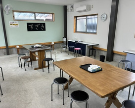 Dinner at Suzaki Shokuryohin Ten (須崎食料品店)