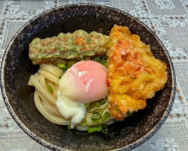 Dinner at Suzaki Shokuryohin Ten (須崎食料品店)