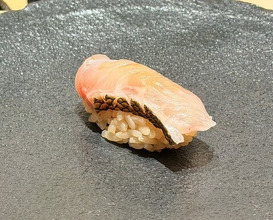 Dinner at Sushi Suzuki (鮨 鈴木)