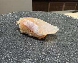 Dinner at Sushi Suzuki (鮨 鈴木)