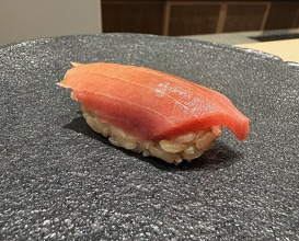 Dinner at Sushi Suzuki (鮨 鈴木)