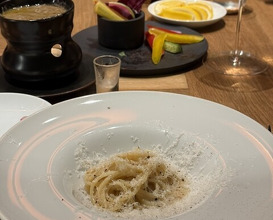 Dinner at tens. (tens.)